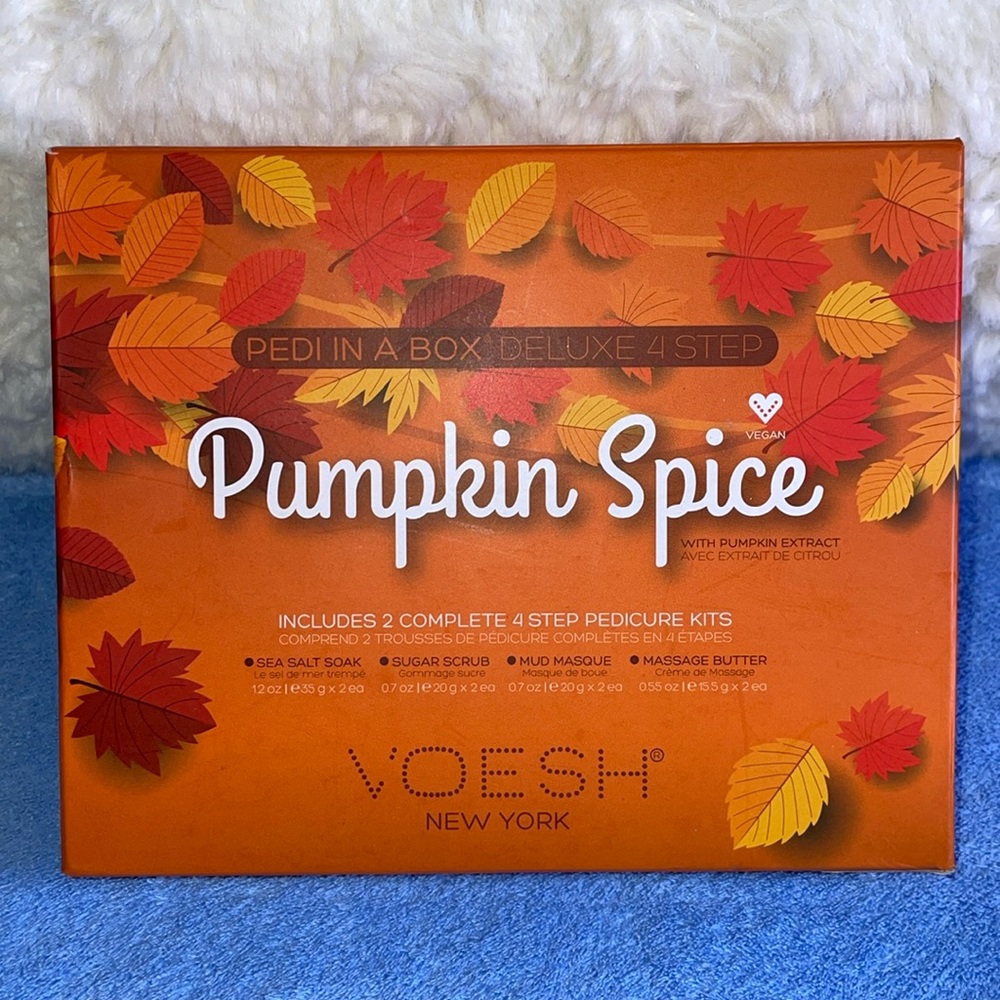 NWT VOESH PEDI IN A BOX.  Deluxe 4 Step Pumpkin Spice.